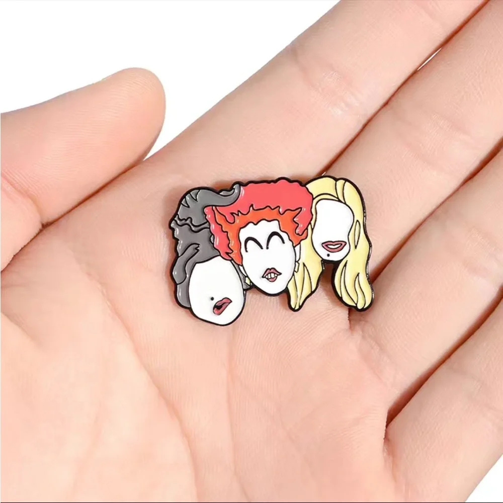 Hocus Pocus Pin - Picture 3 of 7